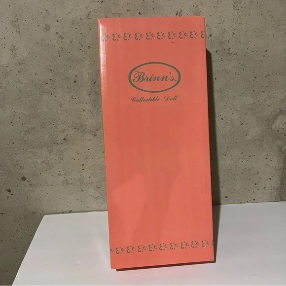 BRINN'S COLLECTIBLE PORCELAIN DOLL: Katie New Condition 1991 NM1551 - Picture 10 of 11